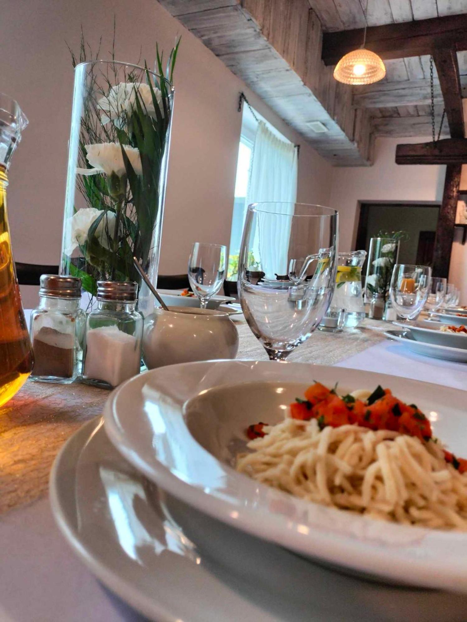 Kamienica Pokoje & Restauracja Opalenica Εξωτερικό φωτογραφία
